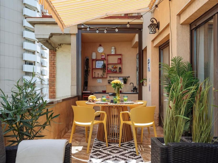 Ferienwohnung Terrasse Des Plongeurs Bukarest Exterior foto